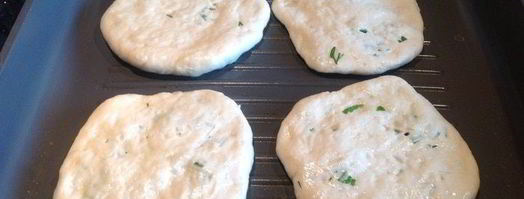 быстрые лепешки с зеленью. Шаг 7