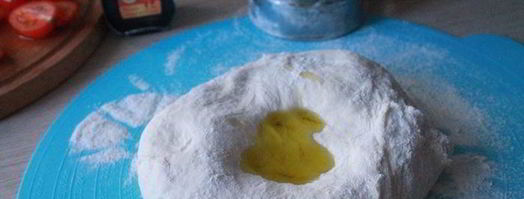 фокачча с помидорами и анчоусами. Шаг 3