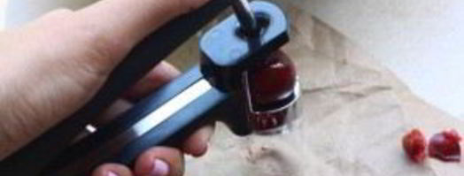 фокачча с вишней и розмарином. Шаг 3