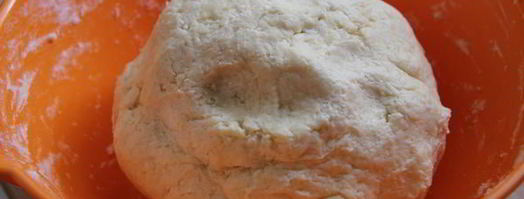 лепешка из творожного теста с сыром. Шаг 3