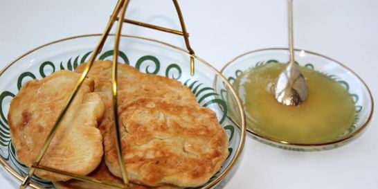 Лепешки на сковороде быстро