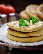 Лепешки с адыгейским сыром на сковороде