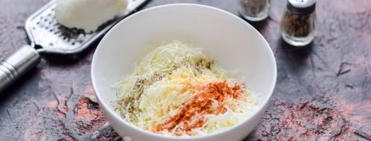 лепешки с адыгейским сыром на сковороде. Шаг 7