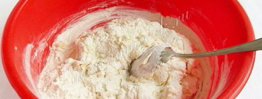 лепешки с брынзой и зеленью. Шаг 3