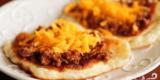 Лепешки с говяжьим фаршем и сыром
