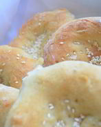 Лепешки с кунжутом