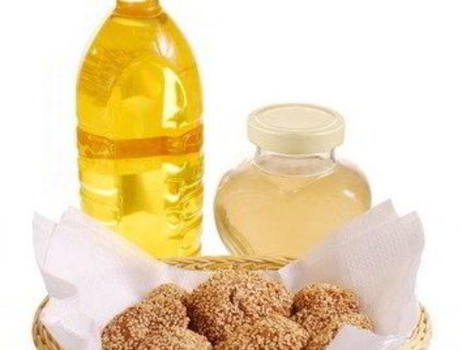 Рецепт лепешек с медом и кунжутом в сиропе