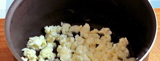 лепешки с начинкой на сковороде. Шаг 9