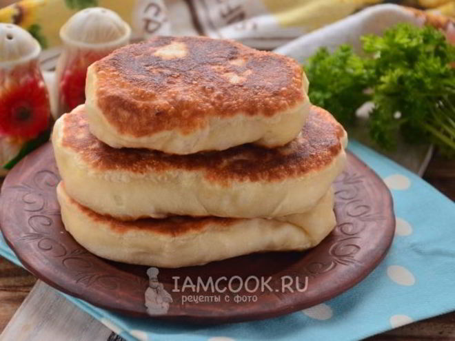 Рецепт лепешек с сыром и колбасой на кефире