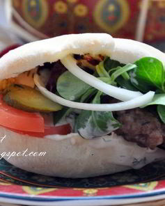 Пита с начинкой и без