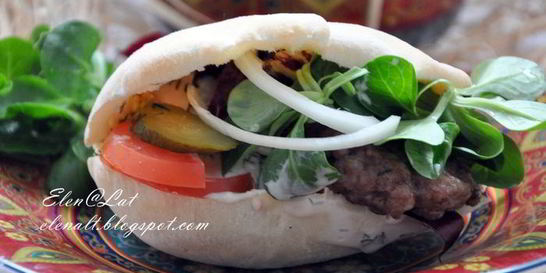 Пита с начинкой и без