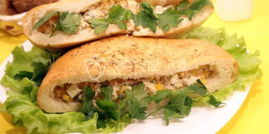 Пита с начинкой из печени трески