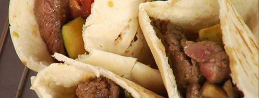 пита с теплым салатом. Шаг 4