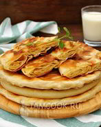 Слоеные лепешки на сковороде