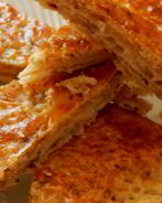 Сырно-ореховая лепешка