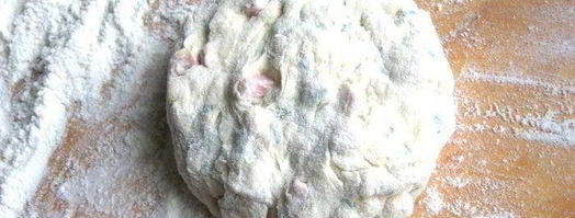 сырно-тыквенные лепешки с колбасой и зеленью. Шаг 16