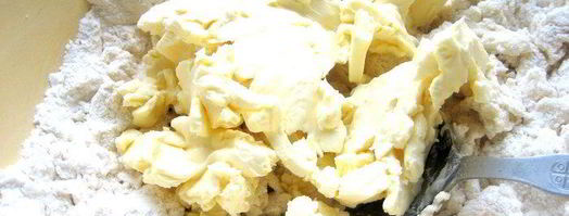 сырно-тыквенные лепешки с колбасой и зеленью. Шаг 4