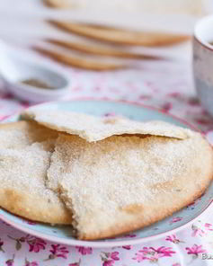 Торта де асьетас, сладкие хрустящие лепешки