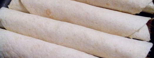 тортильи запеченные с сыром и колбасой. Шаг 3