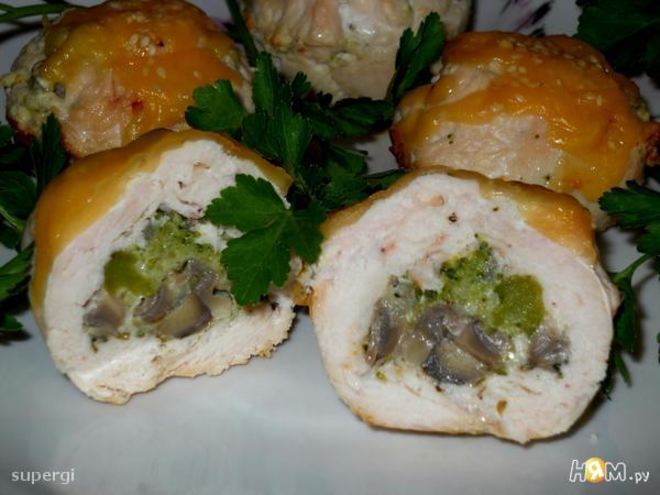 Рецепт куриных маффинов с брокколи и грибами
