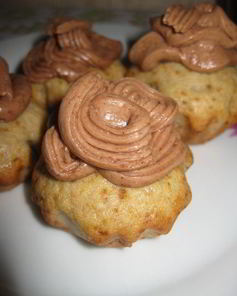 Маффины банановые с кофейным кремом