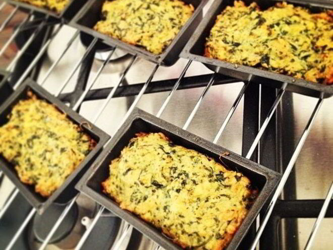 Рецепт маффинов из шпината с пармезаном