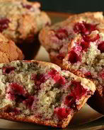 Маффины с брусникой