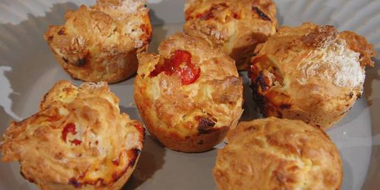 Маффины с брынзой и помидорами