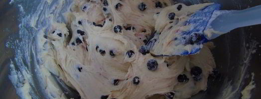 маффины с черникой и штрейзелем. Шаг 10