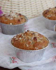 Маффины с ревенем и марципановым штрейзелем