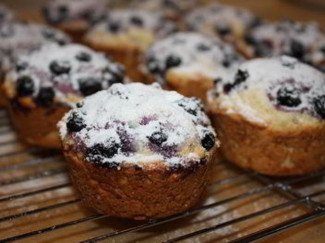 Рецепт маффинов с рикоттой и смородиной