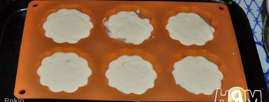 маффины с шоколадом. Шаг 8