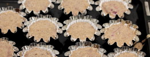 шоколадные маффины с вишней. Шаг 11