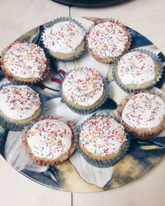 Сладкие маффины с глазурью