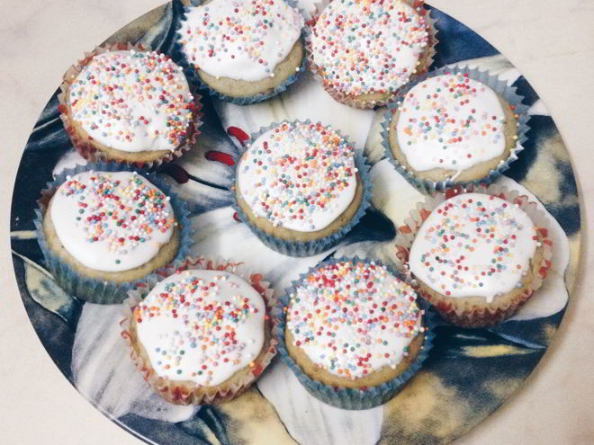 Рецепт сладких маффинов с глазурью