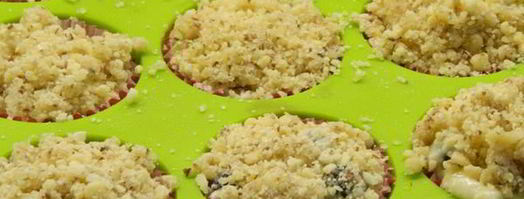 ягодные маффины с миндальным штрейзелем. Шаг 7