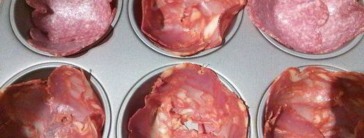 закусочные маффины в стаканчиках из чоризо-салями. Шаг 4