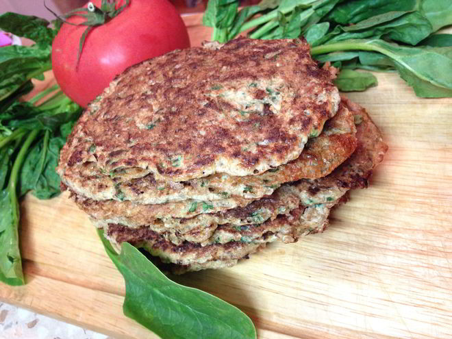 Рецепт оладий из отрубей с творогом и шпинатом