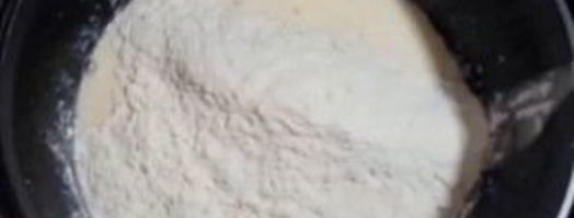 оладьи из прокисшего кефира. Шаг 2