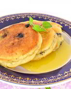 Оладьи на кефире с черникой