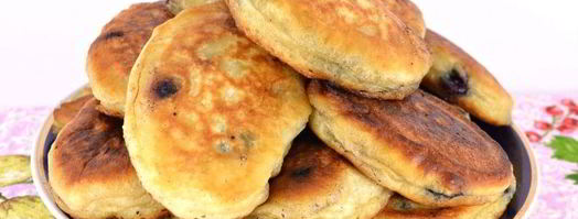 оладьи на кефире с черникой. Шаг 8