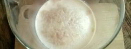 оладьи на молоке с дрожжами. Шаг 2