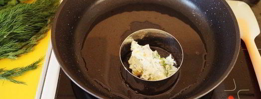 оладьи с кукурузой и горошком. Шаг 6