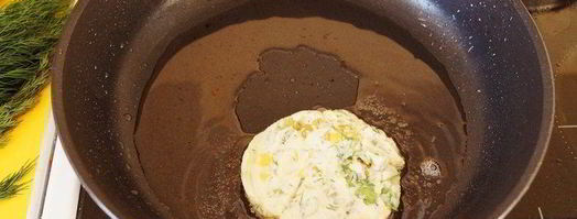 оладьи с кукурузой и горошком. Шаг 8