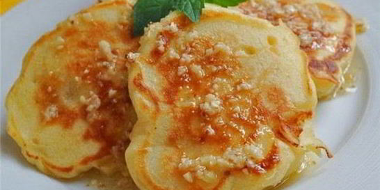 Оригинальные яблочные оладьи