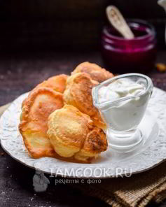 Пышные оладьи на горячем кефире