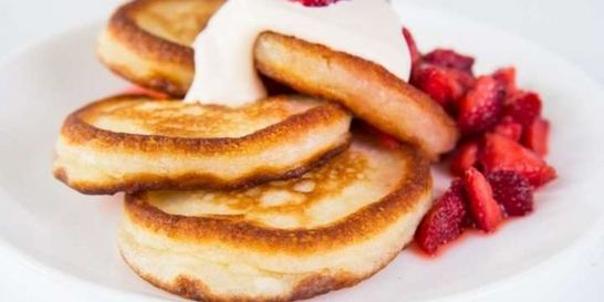 Пышные оладьи на кислом молоке