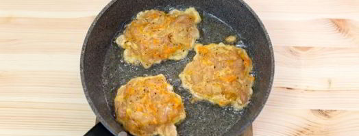 рубленые куриные оладьи с жареными овощами. Шаг 8