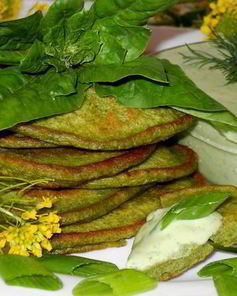 Шпинатные оладьи с брынзой