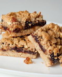 Нарезное печенье с джемом и миндалем